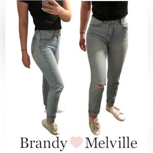 Brandy Melville • John Galt Jeans Light Wash Hole in Knee Rigid Skinny Jeans